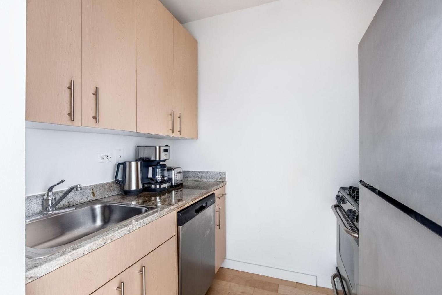 Financial District W Doorman Gym Nyc-1287 Apartment